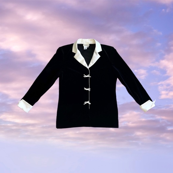 American Vintage Jackets & Blazers - Vintage Black & White Velvet Classic Blazer